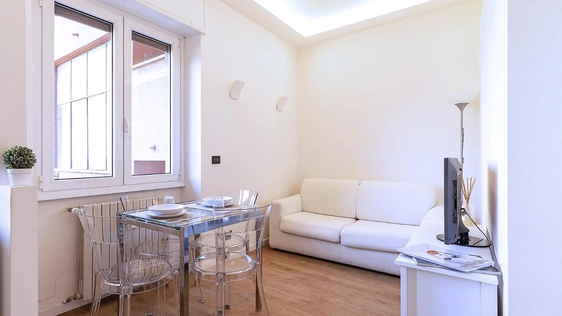 Milano - Porta Romana Free Wi-Fi, Netflix Milan