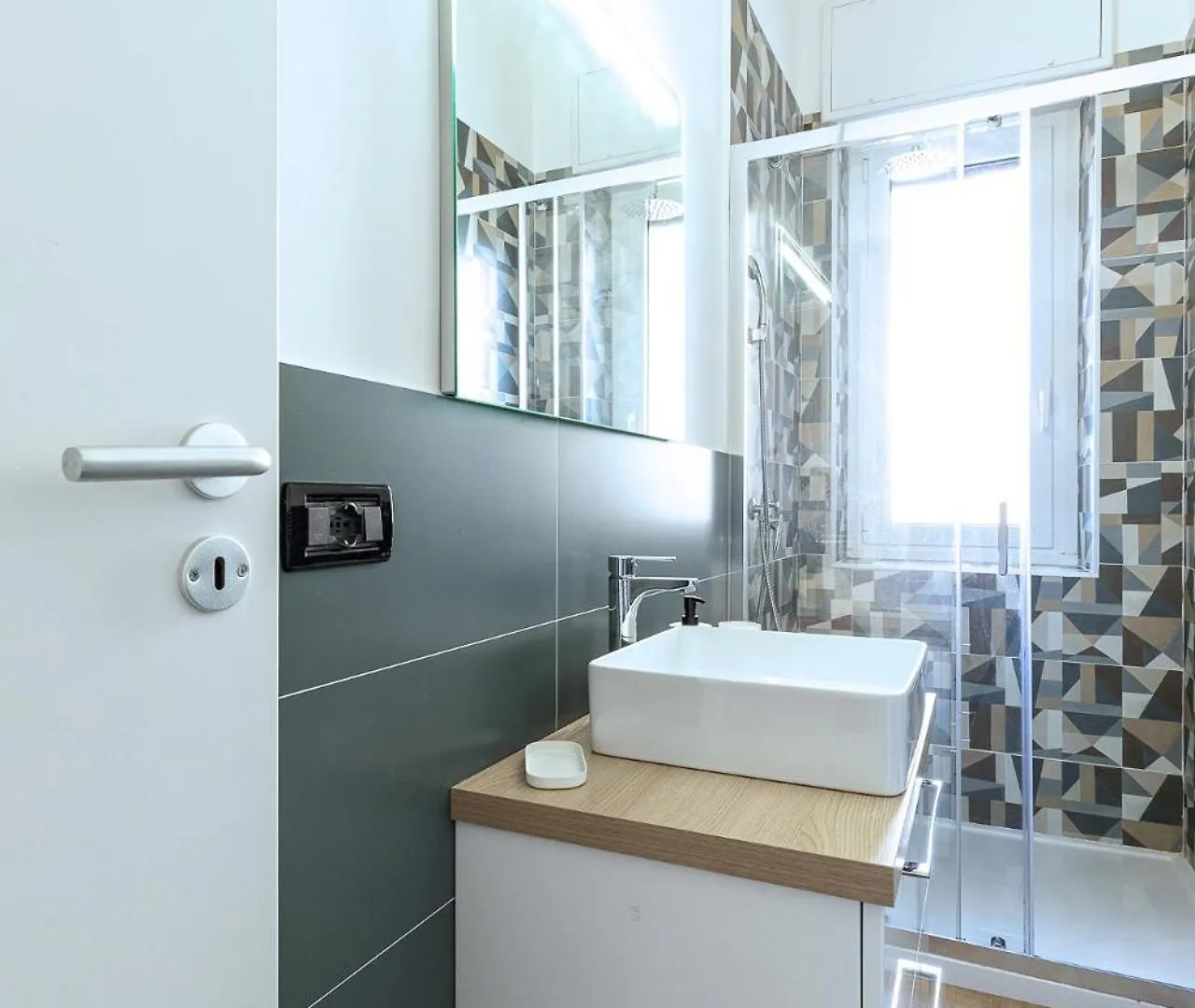 Apartment Milano - Porta Romana Free Wi-Fi, Netflix